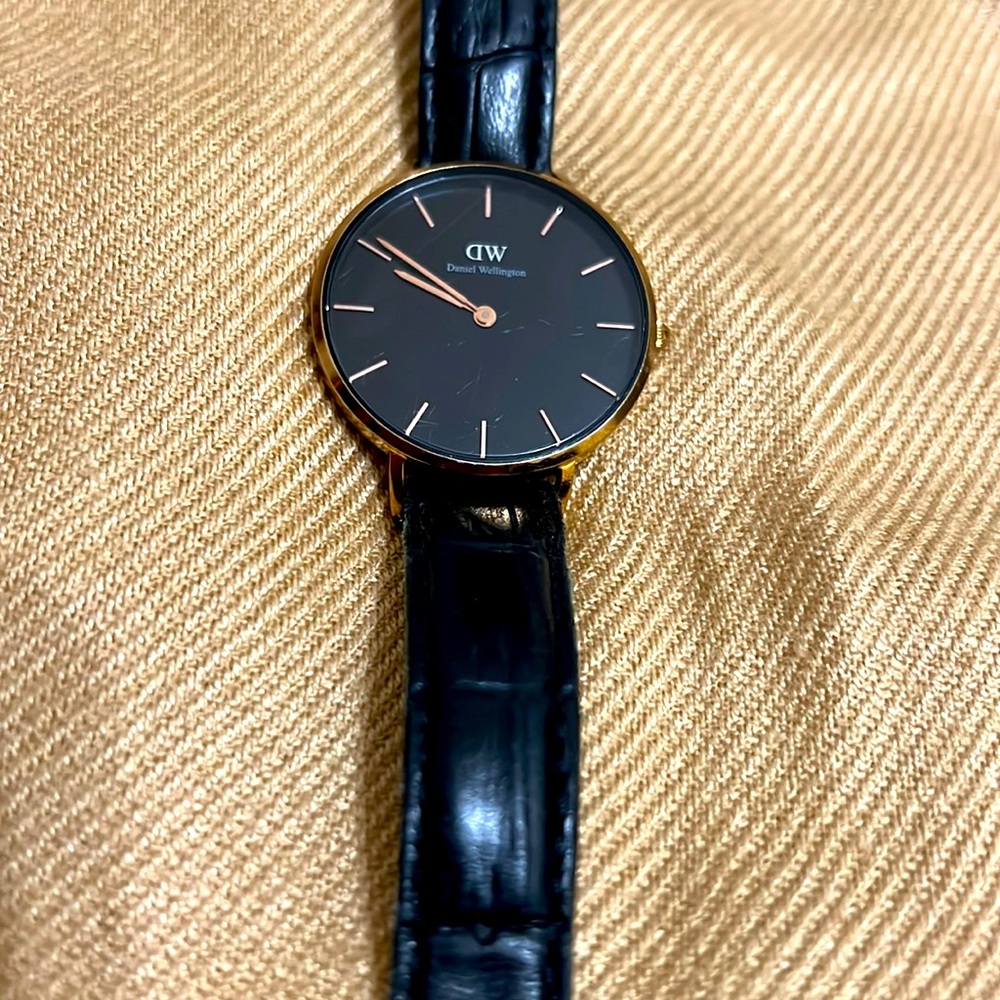 Ladies Daniel Wellington Watch